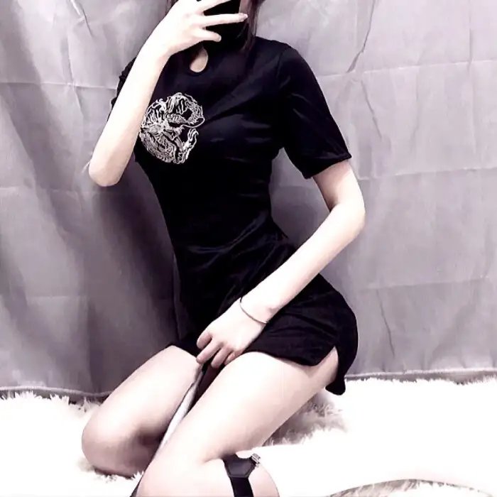 黄昏时分、牵着手